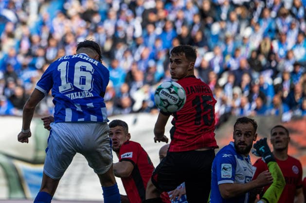 Rostock, Deutschland 05. September 2026: 3. Liga - 2026 2027 - Sp. 4 - FC Hansa Rostock gegen SV Wehen Wiesbaden Im Bild: Lukas Wallner (Hansa Rostock) macht das Tor zum 1:0 DFB DFL regulations prohibit any use of photographs as image sequences and or quasi-video Copyright: xFotostandx xVoelkerx