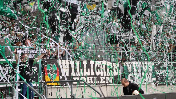 05.09.2026, xrekx, Fussball 1.Bundesliga, Borussia Moenchengladbach - SV Elversberg v.l. Gladbach Fans ,Stimmung, Schals, Ultras, Zuschauer, Besucher, Choreo, Choreografie, atmosphere, scarves, spectators, visitors (DFL DFB REGULATIONS PROHIBIT ANY USE OF PHOTOGRAPHS as IMAGE SEQUENCES and or QUASI-VIDEO) Moenchengladbach *** September 5, 2026, xrekx, Soccer, Bundesliga 1, Borussia Mönchengladbach vs. SV Elversberg, Mönchengladbach fans, atmosphere, scarves, Ultras, spectators, visitors, choreography, choreography, atmosphere, scarves, spectators, visitors DFL DFB REGULATIONS PROHIBIT ANY USE OF PHOTOGRAPHS as IMAGE SEQUENCES and or QUASI-VIDEO Mönchengladbach