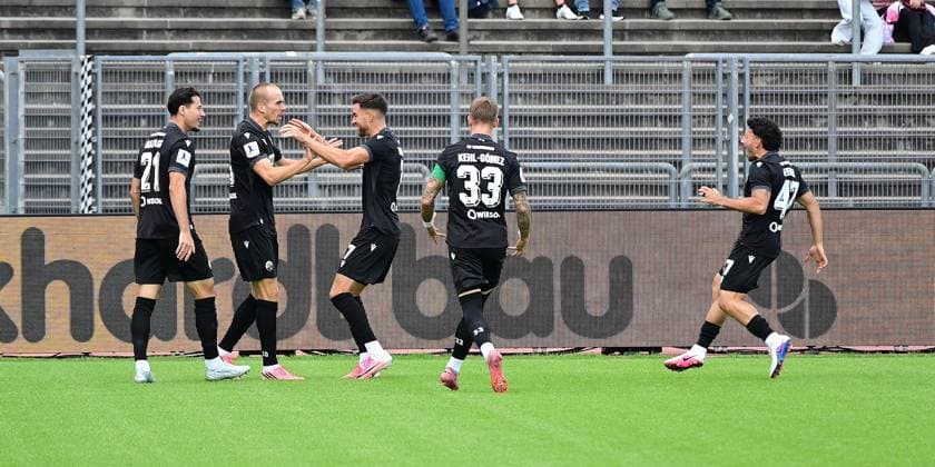 05.09.2026 xkhx Kassel, Auestadion Regionalliga Südwest Saison 2026 2027 KSV Hessen Kassel - SV Sandhausen Torjubel nach dem Tor zum 1:0 durch Phil Halbauer (Sandhausen)