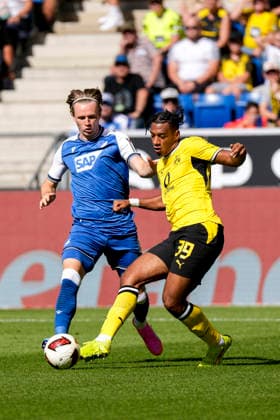 v.li.: Patrick Wimmer (Hoffenheim, 8), Filippo Mane (BVB, 39), Zweikampf, Spielszene, Duell, duel, tackle, tackling, Dynamik, Action, Aktion, 05.09.2026, Sinsheim (Deutschland), Fussball, Bundesliga, TSG 1899 Hoffenheim - Borussia Dortmund, DFB DFL REGULATIONS PROHIBIT ANY USE OF PHOTOGRAPHS AS IMAGE SEQUENCES AND OR QUASI-VIDEO. *** From left: Patrick Wimmer (Hoffenheim), 8; Filippo Mane (BVB), 39; tackle, game scene, duel, tackle, tackling, dynamism, action, 05 09 2026, Sinsheim, Germany, soccer, Bundesliga, TSG 1899 Hoffenheim, Borussia Dortmund, DFB and DFL regulations prohibit any use of photographs as image sequences and or quasi-video xozx