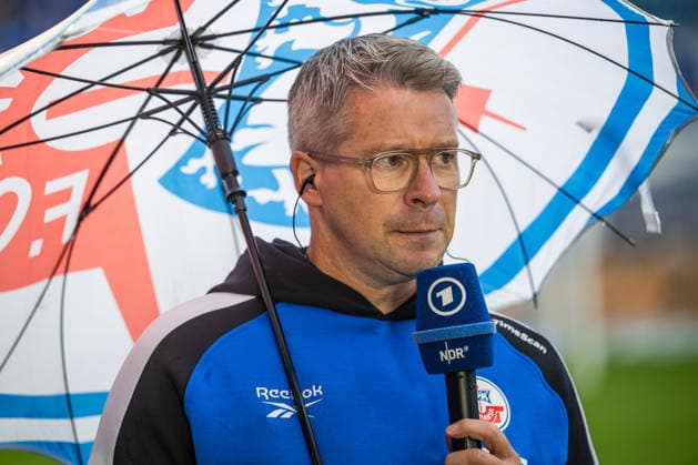 Rostock, Deutschland 05. September 2026: 3. Liga - 2026 2027 - Sp. 4 - FC Hansa Rostock gegen SV Wehen Wiesbaden Im Bild: Vorstandsvorsitzender Ronald Ronny Maul (Hansa Rostock) im NDR Interview DFB DFL regulations prohibit any use of photographs as image sequences and or quasi-video Copyright: xFotostandx xVoelkerx