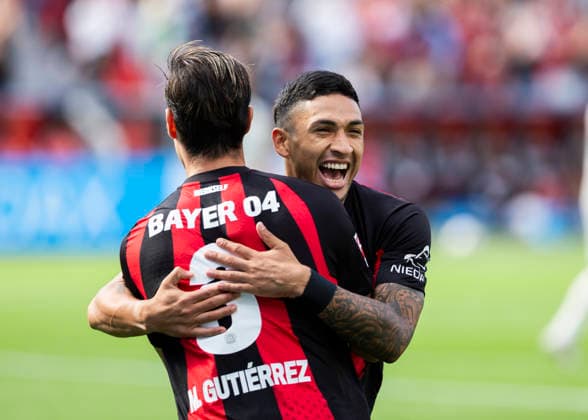 Leverkusen, Bayarena, 05.09.2026: Ezequiel Fernandez of Leverkusen celebrates scoring the 1:0 goal with Axel Facundo Medina of Leverkusen during 1.Bundesliga Bayer 04 Leverkusen vs. FC Union Berlin. *** Leverkusen, Bayarena, September 5, 2026: Ezequiel Fernandez of Leverkusen celebrates scoring the 1-0 goal with Axel Facundo Medina of Leverkusen during the Bundesliga match between Bayer 04 Leverkusen and FC Union Berlin