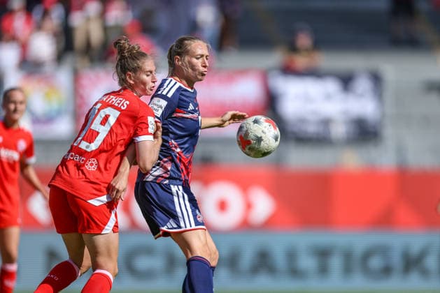 GER, Mainz, FSV Mainz 05 vs 1. FC Köln, Google Pixel Frauen Bundesliga, Fussball, DFB, Spielzeit 2026 2027, Bruchwegstadion, 3. Spieltag im Bild v.l.: Saskia Matheis (Mainz 05 Frauen 19), Pauline Bremer (FC Köln Frauen 9) DFB DFL REGULATIONS PROHIBIT ANY USE OF PHOTOGRAPHS AS IMAGE SEQUENCES AND OR QUASI-VIDEO, 05.09.2026 *** GER, Mainz, FSV Mainz 05 vs. 1. FC Köln, Google Pixel Women’s Bundesliga, Soccer, DFB, 2026–2027 Season, Bruchwegstadion, Matchday 3 in pictures (from left): Saskia Matheis, Mainz 05 Women’s Team 19, Pauline Bremer, FC Köln Women’s Team No. 9. DFB and DFL regulations prohibit any use of photographs as image sequences and or quasi-video. September 5, 2026 Copyright: HMBxMedia HendrikxHamelau
