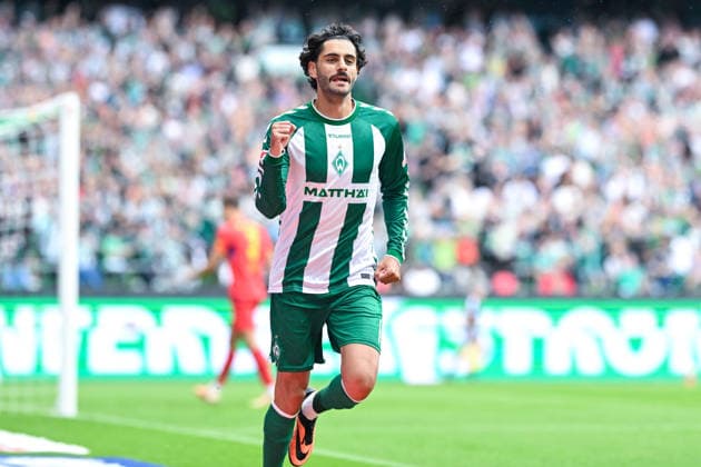 1. Bundesliga: SV Werder Bremen - RB Leipzig am 05.09.2026 im Weserstadion in Bremen Jubel, Torjubel, Torschuetze, Torschütze Eren Dinkci (Bremen) jubelt nach seinem Tor zum 1:0. *** 1 Bundesliga: SV Werder Bremen vs. RB Leipzig on September 5, 2026, at the Weserstadion in Bremen—celebrations, goal celebrations, goal scorers, goal scorer Eren Dinkci; Bremen celebrates after his goal to make it 1–0 MT