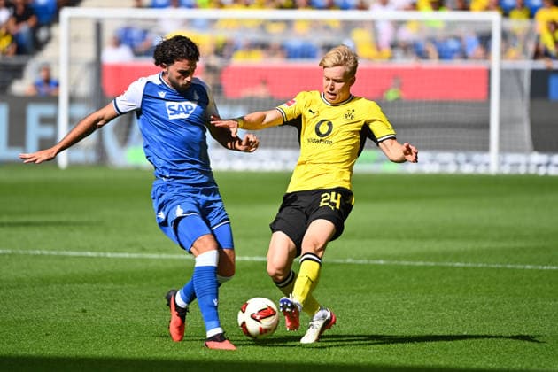 Daniel SVENSSON (Borussia Dortmund), Aktion,Zweikampf gegen Muhammad DAMAR (1899 Hoffenheim). Fussball 1. Bundesliga Saison 2026 2027, 2.Spieltag, Spieltag02,, TSG 1899 Hoffenheim - Borussia Dortmund am 05.09.2026 , PRE ZERO ARENA *** Daniel SVENSSON, Borussia Dortmund, Action, Tackle against Muhammad DAMAR, 1899 Hoffenheim, Soccer, Bundesliga 1, 2026–2027 Season, Matchday 2, Matchday 02, TSG 1899 Hoffenheim vs. Borussia Dortmund on September 5, 2026, PRE ZERO ARENA