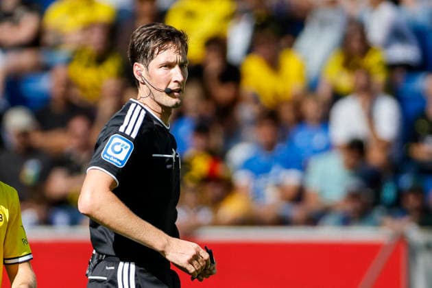 Schiedsrichter Dr. Matthias Joellenbeck , Deutschland, Fussball, 1. Bundesliga, 2.Spieltag, 2026 2027, TSG Hoffenheim vs. Borussia Dortmund, 05.09.2026, Sinsheim SNP Arena Deutschland *** Referee Dr. Matthias Joellenbeck, Germany, Soccer, Bundesliga 1, Matchday 2, 2026–2027, TSG Hoffenheim vs. Borussia Dortmund, September 5, 2026, Sinsheim SNP Arena, Germany Copyright: xGrantxHubbsx