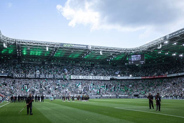 Fussball Bundesliga, Borussia Mönchengladbach vs. SV Elversberg, 05.09.2026 Choreo der Gladbacher Fans vor dem Spiel -- Fussball Bundesliga, Borussia Mönchengladbach vs. SV Elversberg, 05.09.2026, ista Borussia Park, Mönchengladbach -- DFL REGULATIONS PROHIBIT ANY USE OF PHOTOGRAPHS AS IMAGE SEQUENCES AND OR Q‹UASI-VIDEO. *** German Bundesliga, Borussia Mönchengladbach vs. SV Elversberg, September 5, 2026 Choreographed display by Gladbach fans before the game German Bundesliga, Borussia Mönchengladbach vs. SV Elversberg, September 5, 2026, ista Borussia Park, Mönchengladbach DFL regulations prohibit any use of photographs as image sequences and or quasi-video Copyright: xBEAUTIFULxSPORTS Derixx