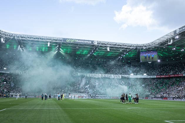 Fussball Bundesliga, Borussia Mönchengladbach vs. SV Elversberg, 05.09.2026 Choreo mit Dampf der Gladbacher Fans vor dem Spiel -- Fussball Bundesliga, Borussia Mönchengladbach vs. SV Elversberg, 05.09.2026, ista Borussia Park, Mönchengladbach -- DFL REGULATIONS PROHIBIT ANY USE OF PHOTOGRAPHS AS IMAGE SEQUENCES AND OR Q‹UASI-VIDEO. *** German Bundesliga, Borussia Mönchengladbach vs. SV Elversberg, September 5, 2026: A spectacular choreographed display by the Mönchengladbach fans before the game. German Bundesliga, Borussia Mönchengladbach vs. SV Elversberg, September 5, 2026, ista Borussia Park, Mönchengladbach DFL REGULATIONS PROHIBIT ANY USE OF PHOTOGRAPHS AS IMAGE SEQUENCES AND OR QUASI-VIDEO Copyright: xBEAUTIFULxSPORTS Derixx