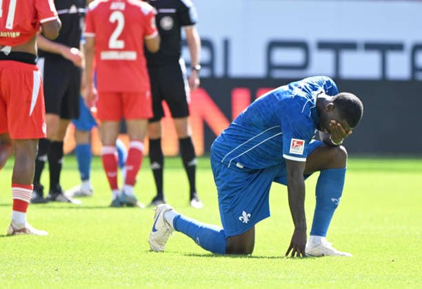 Fussball - 2. Bundesliga - Saison 2026 27 1. FC Kaiserslautern 05.09.2026 Fritz-Walter-Stadion 1. FC Kaiserslautern (fck) - SV Darmstadt 98 (da) 3:0 Patric PFEIFFER (SV Darmstadt 98) nach Spielende 1. FC Kaiserslautern *** Soccer, 2nd Bundesliga, 2026–27 Season, 1 FC Kaiserslautern, September 5, 2026, Fritz Walter Stadium, 1 FC Kaiserslautern vs. SV Darmstadt 98, 3–0, Patric PFEIFFER, SV Darmstadt 98, after the final whistle, 1 FC Kaiserslautern