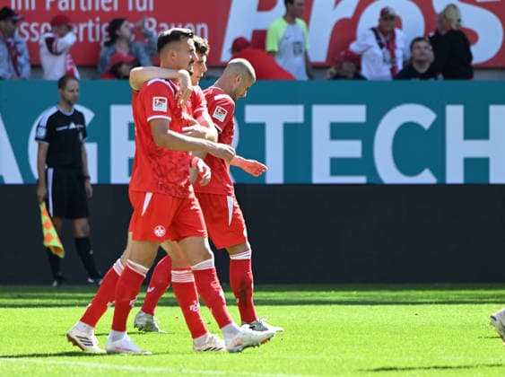 Fussball - 2. Bundesliga - Saison 2026 27 1. FC Kaiserslautern 05.09.2026 Fritz-Walter-Stadion 1. FC Kaiserslautern (fck) - SV Darmstadt 98 (da) 3:0 Mergim BERISHA (1. FC Kaiserslautern), vorne, erzielte das 3:0, Jacob RASMUSSEN (1. FC Kaiserslautern) daneben 1. FC Kaiserslautern *** Soccer, 2. Bundesliga, 2026–27 Season, 1 FC Kaiserslautern, September 5, 2026, Fritz Walter Stadium: 1 FC Kaiserslautern defeated SV Darmstadt 98 3–0. Mergim BERISHA of 1 FC Kaiserslautern, in the foreground, scored the 3–0 goal; Jacob RASMUSSEN, 1 FC Kaiserslautern, next to him; 1 FC Kaiserslautern