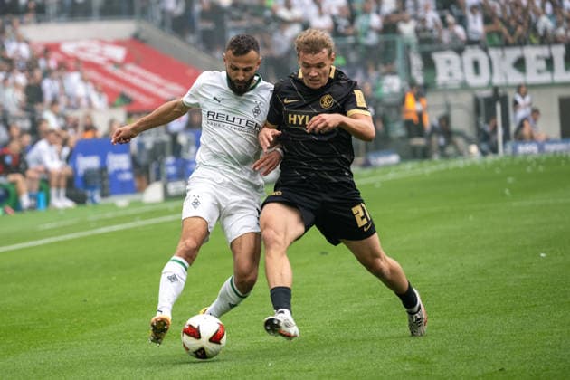 Zweikampf zwischen Franck Honorat (Borussia Moenchengladbach, 09) und Lasse Guenther (SV Elversberg, 21). Borussia Moenchengladbach vs. SV Elversberg, Fussball, 1. Bundesliga, 02. Spieltag, Saison 2026 2027, 05.09.2026 DFL DFB Regulations prohibit any use of Photographs as image sequences and or Quasivideo Borussia Moenchengladbach vs. SV Elversberg, Fussball, 1. Bundesliga, 02. Spieltag, Saison 2026 2027, 05.09.2026 Moenchengladbach *** Tackle between Franck Honorat (Borussia Mönchengladbach, No. 09) and Lasse Guenther (SV Elversberg, No. 21) – Borussia Mönchengladbach vs. SV Elversberg, Soccer, Bundesliga 1, Matchday 2, 2026–2027 Season, September 5, 2026 DFL DFB regulations prohibit any use of photographs as image sequences and or quasi-video Borussia Mönchengladbach vs. SV Elversberg, soccer, Bundesliga 1, Matchday 2, 2026–2027 season, September 5, 2026, Mönchengladbach Copyright: xEibner-Pressefoto ThomasxHaeslerx EP_THR
