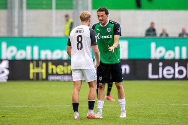 (L-R) Johann Berger (TSV Havelse, 08) und Felix Higl (SC Preussen Muenster, 33) haben eine kurze Auseinandersetzung GER, SC Preussen Muenster vs. TSV Havelse, Fussball, 3. Liga, 4. Spieltag, Spielzeit 2026 2027, 05.09.2026 DFL Regulations prohibit any use of photographers as image sequences and or quasi-video. GER, SC Preussen Muenster vs. TSV Havelse, Fussball, 3. Liga, 4. Spieltag, Spielzeit 2026 2027, 05.09.2026 Muenster Copyright: xEibner-Pressefoto JanxRollingerx EP_JSK