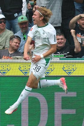 05.09.2026, xrekx, Fussball 1.Bundesliga, Borussia Moenchengladbach - SV Elversberg v.l. Torjubel nach dem Tor zum celebrating the goal celebrate 1:0 durch Hugo Bolin (Borussia Moenchengladbach) (DFL DFB REGULATIONS PROHIBIT ANY USE OF PHOTOGRAPHS as IMAGE SEQUENCES and or QUASI-VIDEO) Moenchengladbach *** September 5, 2026, xrekx, Soccer, 1. Bundesliga, Borussia Mönchengladbach vs. SV Elversberg: Goal celebration after Hugo Bolin’s 1–0 goal for Borussia Mönchengladbach. DFL and DFB regulations prohibit any use of photographs as image sequences and or quasi-video. Mönchengladbach