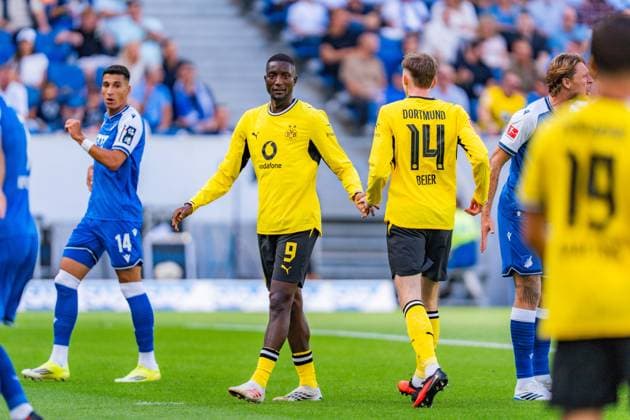 1. Bundesliga, 2. Spieltag, TSG 1899 Hoffenheim vs. Borussia Dortmund am 05.09.2026 Serhou Guirassy Maximilian Beier WICHTIGER HINWEIS: Gemäß den Vorgaben der DFL und des DFB ist es untersagt, in dem Stadion und oder vom Spiel angefertigte Fotoaufnahmen in Form von Sequenzbildern und oder videoähnlichen Fotostrecken zu verwerten bzw. verwerten zu lassen. *** Bundesliga 1, Matchday 2, TSG 1899 Hoffenheim vs. Borussia Dortmund on September 5, 2026 Serhou Guirassy Maximilian Beier IMPORTANT NOTICE In accordance with DFL and DFB regulations, it is prohibited to use or allow the use of photographs taken in the stadium and or during the game in the form of sequential images and or video-like photo series. Copyright: xBahhoxKarax
