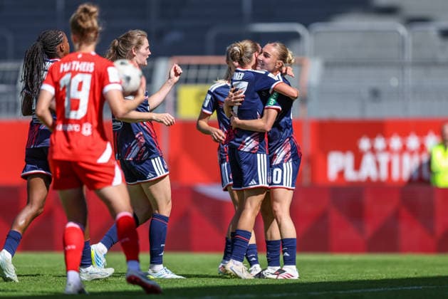 GER, Mainz, FSV Mainz 05 vs 1. FC Köln, Google Pixel Frauen Bundesliga, Fussball, DFB, Spielzeit 2026 2027, Bruchwegstadion, 3. Spieltag im Bild: Sophie Nachtigall (FC Köln Frauen 30), erzielt per Elfmeter das 0:2, Tor, Jubel und Freude, Emotionen DFB DFL REGULATIONS PROHIBIT ANY USE OF PHOTOGRAPHS AS IMAGE SEQUENCES AND OR QUASI-VIDEO, 05.09.2026 *** GER, Mainz, FSV Mainz 05 vs. 1. FC Köln, Google Pixel Women s Bundesliga, Soccer, DFB, 2026–2027 Season, Bruchwegstadion, Matchday 3 in pictures: Sophie Nachtigall (FC Köln Women, age 30) scores the 0–2 goal on a penalty kick, Celebration and joy, emotions. DFB and DFL regulations prohibit any use of photographs as image sequences and or quasi-video. September 5, 2026 Copyright: HMBxMedia HendrikxHamelau
