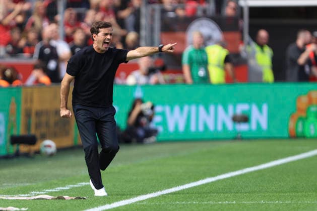 Trainer Carles Martinez (Bayer 04 Leverkusen) gestikuliert, Gestik waehrend des Spiels der 1. Bundesliga zwischen Bayer 04 Leverkusen und 1. FC Union Berlin, BayArena am 05. September 2026 in Leverkusen, Deutschland. (Foto von Oliver Kaelke DeFodi Images) +++ Trainer Carles Martinez (Bayer 04 Leverkusen) gestures during the Bundesliga match between Bayer 04 Leverkusen and 1. FC Union Berlin at BayArena on September 5, 2026 in Leverkusen, Germany. (Photo by Oliver Kaelke DeFodi Images) DFB DFL REGULATIONS PROHIBIT ANY USE OF PHOTOGRAPHS AS IMAGE SEQUENCES AND OR QUASI-VIDEO. (Photo by Oliver Kaelke DeFodi Images) - *** Bayer 04 Leverkusen coach Carles Martinez gestures during the Bundesliga match between Bayer 04 Leverkusen and 1. FC Union Berlin, BayArena on September 5, 2026, in Leverkusen, Germany. Photo by Oliver Kaelke, DeFodi Images. Coach Carles Martinez of Bayer 04 Leverkusen gestures during the Bundesliga match between Bayer 04 Leverkusen and 1 FC Union Berlin at BayArena on September 5, 2026 in Leverkusen, Germany. Photo by Oliver Kaelke, DeFodi Images. DFB and DFL regulations prohibit any use of photographs as image sequences and or quasi-video. Photo by Oliver Kaelke, DeFodi Images.