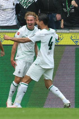 05.09.2026, xrekx, Fussball 1.Bundesliga, Borussia Moenchengladbach - SV Elversberg v.l. Torjubel nach dem Tor zum celebrating the goal celebrate 1:0 durch Hugo Bolin (Borussia Moenchengladbach) (DFL DFB REGULATIONS PROHIBIT ANY USE OF PHOTOGRAPHS as IMAGE SEQUENCES and or QUASI-VIDEO) Moenchengladbach *** September 5, 2026, xrekx, Soccer, Bundesliga 1, Borussia Mönchengladbach vs. SV Elversberg: Goal celebration after Hugo Bolin’s 1–0 goal for Borussia Mönchengladbach. DFL and DFB regulations prohibit any use of photographs as image sequences and or quasi-video. Mönchengladbach