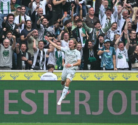05.09.2026; Moenchengladbach; Fussball, Herren, Saison 2026 2027, Borussia Moenchengladbach vs. SV Elversberg Torjubel bei Torschuetze Hugo Bolin (Gladbach)nach dem Treffer, Tor zum 1-0 DFL regulations prohibit any use of photographs as image sequences and or quasi-video. ista-Borussia-Park Nordrhein-Westfalen Deutschland *** September 5, 2026, Mönchengladbach Soccer, Men s, 2026–2027 Season, Borussia Mönchengladbach vs. SV Elversberg: Goal celebration by goal scorer Hugo Bolin of Gladbach after the goal, making the score 1–0. DFL regulations prohibit any use of photographs as image sequences and or quasi-video content. Borussia Park, North Rhine-Westphalia, Germany