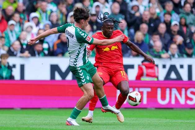 Olivier Deman (Werder Bremen) und Christopher Nkunku (RB Leipzig) kaempfen um den Ball waehrend des Spiels der 1. Bundesliga zwischen SV Werder Bremen und RB Leipzig, Weserstadion am 05. September 2026 in Bremen, Deutschland. (Foto von Marco Steinbrenner DeFodi Images) +++ Olivier Deman (Werder Bremen) und Christopher Nkunku (RB Leipzig) battle for the ball during the Bundesliga match between SV Werder Bremen and RB Leipzig at Weserstadion on September 5, 2026 in Bremen, Germany. (Photo by Marco Steinbrenner DeFodi Images) DFB DFL REGULATIONS PROHIBIT ANY USE OF PHOTOGRAPHS AS IMAGE SEQUENCES AND OR QUASI-VIDEO. (Photo by Marco Steinbrenner DeFodi Images) - *** Olivier Deman (Werder Bremen) and Christopher Nkunku (RB Leipzig) battle for the ball during the Bundesliga match between SV Werder Bremen and RB Leipzig at Weserstadion on September 5, 2026, in Bremen, Germany Photo by Marco Steinbrenner DeFodi Images Olivier Deman of Werder Bremen and Christopher Nkunku of RB Leipzig battle for the ball during the Bundesliga match between SV Werder Bremen and RB Leipzig at Weserstadion on September 5, 2026 in Bremen, Germany. Photo by Marco Steinbrenner, DeFodi Images. DFB and DFL regulations prohibit any use of photographs as image sequences and or quasi-video. Photo by Marco Steinbrenner, DeFodi Images