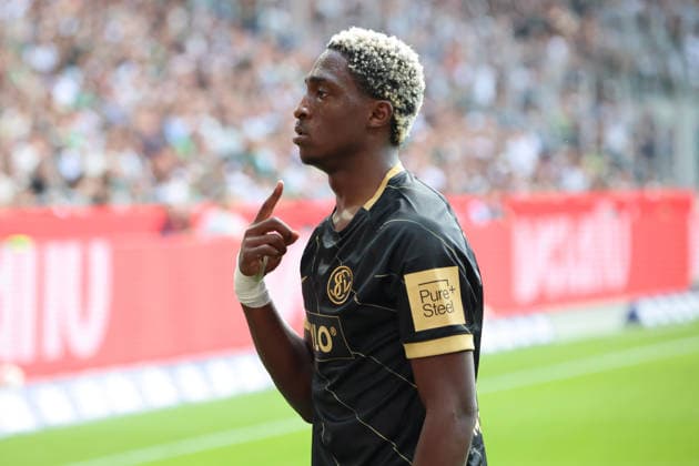 05.09.2026, Fussball, Herren, 1. Bundesliga, Saison 2026 2027, Borussia Mönchengladbach - SV 07 Elversberg, Torjubel zum 1:1, Torschütze: David Mokwa (SV 07 Elversberg) Mönchengladbach Ista-Borussia-Park Nordrhein-Westfalen Deutschland (DEU) *** September 5, 2026, Soccer, Men s, 1. Bundesliga, 2026–2027 season, Borussia Mönchengladbach vs. SV 07 Elversberg, goal celebration after the 1–1 equalizer, goal scorer David Mokwa, SV 07 Elversberg vs. Mönchengladbach, live at Borussia Park, North Rhine-Westphalia, Germany (DEU) Copyright: xSebastianxBachx