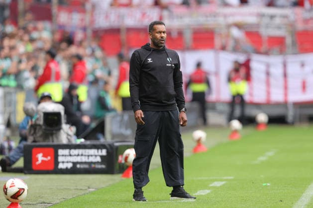 05.09.2026, xtgx, Fussball, 1. Bundesliga, SV Werder Bremen - RB Leipzig, v.l. Daniel Thioune (Bremen, Trainer) (DFL DFB REGULATIONS PROHIBIT ANY USE OF PHOTOGRAPHS as IMAGE SEQUENCES and or QUASI-VIDEO) Bremen *** September 5, 2026, xtgx, Soccer, Bundesliga 1, SV Werder Bremen vs. RB Leipzig, from left: Daniel Thioune (Bremen), Coach. DFL and DFB regulations prohibit any use of photographs as image sequences and or quasi-video (Bremen)