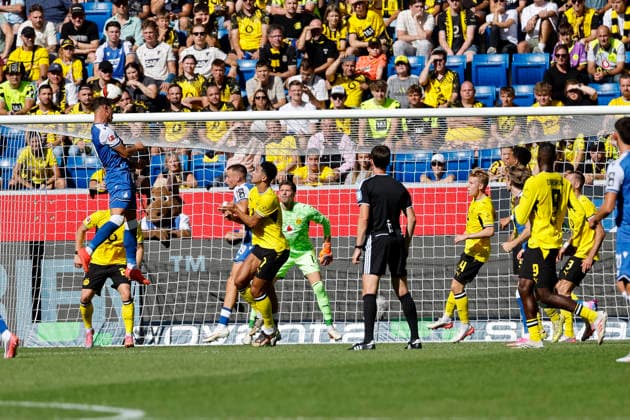 Im Strafraum von BVB Dortmund , Deutschland, Fussball, 1. Bundesliga, 2.Spieltag, 2026 2027, TSG Hoffenheim vs. Borussia Dortmund, 05.09.2026, Sinsheim SNP Arena Deutschland *** In the penalty area of BVB Dortmund, Germany, soccer, Bundesliga 1, Matchday 2, 2026–2027, TSG Hoffenheim vs. Borussia Dortmund, September 5, 2026, Sinsheim SNP Arena, Germany Copyright: xGrantxHubbsx
