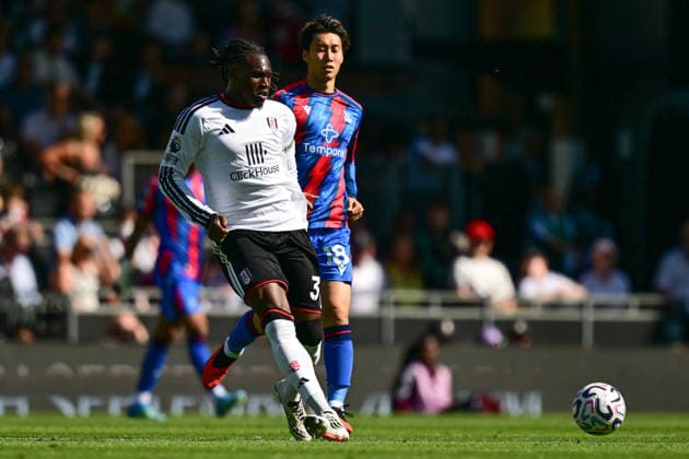 Fulham v Crystal Palace, Premier League Fulham defender Calvin Bassey (3) looks to release the ball under pressure from Crystal Palace midfielder Jefferson Lerma (8) during the Premier League match between Fulham and Crystal Palace at Craven Cottage, London, UK on 5 September 2026. London Craven Cottage Greater London UK Editorial use only DataCo restrictions apply See www.football-dataco.com , Copyright: xDennisxGoodwinx PSI-24838-0024