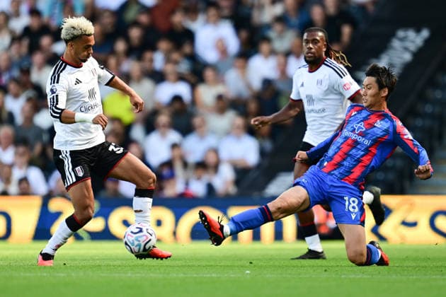 Fulham v Crystal Palace, Premier League Crystal Palace defender Daichi Kamada (18) battles for possession with Fulham midfielder Antonee Robinson (33) during the Premier League match between Fulham and Crystal Palace at Craven Cottage, London, UK on 5 September 2026. London Craven Cottage Greater London UK Editorial use only DataCo restrictions apply See www.football-dataco.com , Copyright: xDennisxGoodwinx PSI-24838-0025
