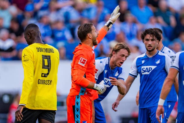 1. Bundesliga, 2. Spieltag, TSG 1899 Hoffenheim vs. Borussia Dortmund am 05.09.2026 Oliver Baumann Serhou Guirassy WICHTIGER HINWEIS: Gemäß den Vorgaben der DFL und des DFB ist es untersagt, in dem Stadion und oder vom Spiel angefertigte Fotoaufnahmen in Form von Sequenzbildern und oder videoähnlichen Fotostrecken zu verwerten bzw. verwerten zu lassen. *** Bundesliga 1, Matchday 2, TSG 1899 Hoffenheim vs. Borussia Dortmund on September 5, 2026 Oliver Baumann Serhou Guirassy IMPORTANT NOTICE In accordance with DFL and DFB regulations, it is prohibited to use or allow the use of photographs taken in the stadium and or during the game in the form of sequences of images and or video-like photo series. Copyright: xBahhoxKarax