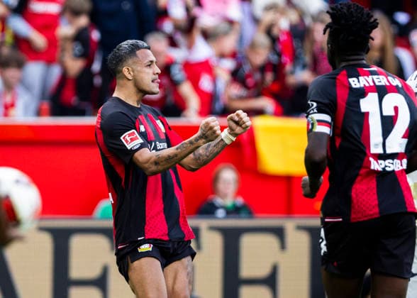 Leverkusen, Bayarena, 05.09.2026: Axel Facunda Medina of Leverkusen celebrates scoring the 2:0 goal per head during 1.Bundesliga Bayer 04 Leverkusen vs. FC Union Berlin. *** Leverkusen, Bayarena, September 5, 2026: Axel Facunda Medina of Leverkusen celebrates scoring the 2-0 goal with a header during the Bundesliga match between Bayer 04 Leverkusen and FC Union Berlin.