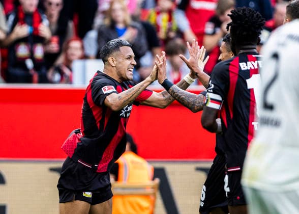 Leverkusen, Bayarena, 05.09.2026: Axel Facunda Medina of Leverkusen celebrates scoring the 2:0 goal per head during 1.Bundesliga Bayer 04 Leverkusen vs. FC Union Berlin. *** Leverkusen, Bayarena, September 5, 2026: Axel Facunda Medina of Leverkusen celebrates scoring the 2-0 goal with a header during the Bundesliga match between Bayer 04 Leverkusen and FC Union Berlin.