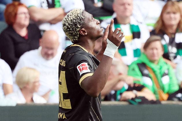 05.09.2026, xrekx, Fussball 1.Bundesliga, Borussia Moenchengladbach - SV Elversberg v.l. Torjubel nach dem Tor zum celebrating the goal celebrate 1:1 durch David Mokwa (SV 07 Elversberg) (DFL DFB REGULATIONS PROHIBIT ANY USE OF PHOTOGRAPHS as IMAGE SEQUENCES and or QUASI-VIDEO) Moenchengladbach *** September 5, 2026, xrekx, Soccer, Bundesliga 1, Borussia Mönchengladbach vs. SV Elversberg: Goal celebration after David Mokwa scored the 1-1 goal for SV 07 Elversberg. DFL and DFB regulations prohibit any use of photographs as image sequences and or quasi-video. Mönengladbach