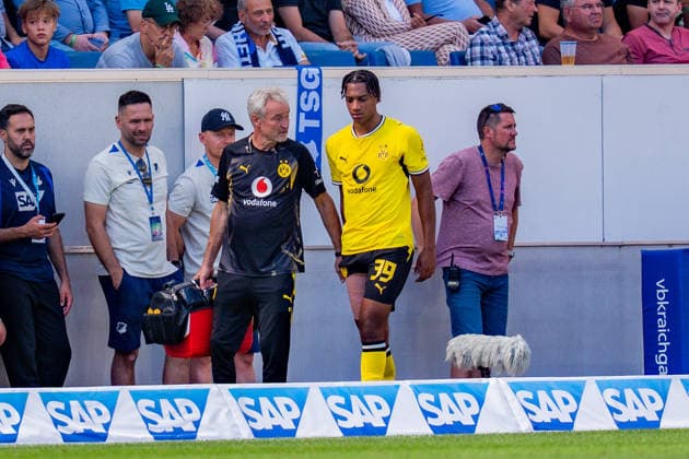 1. Bundesliga, 2. Spieltag, TSG 1899 Hoffenheim vs. Borussia Dortmund am 05.09.2026 Filippo Mane mit einer Verletzung und Auswechselung verletzt sich WICHTIGER HINWEIS: Gemäß den Vorgaben der DFL und des DFB ist es untersagt, in dem Stadion und oder vom Spiel angefertigte Fotoaufnahmen in Form von Sequenzbildern und oder videoähnlichen Fotostrecken zu verwerten bzw. verwerten zu lassen. *** Bundesliga 1, Matchday 2, TSG 1899 Hoffenheim vs. Borussia Dortmund on September 5, 2026. Filippo Mane is injured and substituted. IMPORTANT NOTICE: In accordance with DFL and DFB regulations, it is prohibited to use or allow the use of photographs taken in the stadium and or during the game in the form of sequential images and or video-like photo series Copyright: xBahhoxKarax