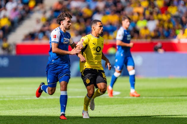 1. Bundesliga, 2. Spieltag, TSG 1899 Hoffenheim vs. Borussia Dortmund am 05.09.2026 Ethan Nwaneri debut erster Einsatz Einwechselung WICHTIGER HINWEIS: Gemäß den Vorgaben der DFL und des DFB ist es untersagt, in dem Stadion und oder vom Spiel angefertigte Fotoaufnahmen in Form von Sequenzbildern und oder videoähnlichen Fotostrecken zu verwerten bzw. verwerten zu lassen. *** Bundesliga 1, Matchday 2, TSG 1899 Hoffenheim vs. Borussia Dortmund on September 5, 2026—Ethan Nwaneri’s debut, first appearance, came off the bench. IMPORTANT NOTICE: In accordance with DFL and DFB regulations, it is prohibited to use or allow the use of photographs taken in the stadium and or during the match in the form of sequential images and or video-like photo series. Copyright: xBahhoxKarax