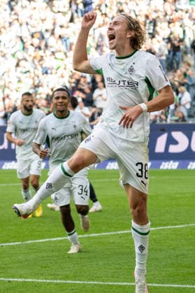 Hugo Bolin (Borussia Moenchengladbach, 38) bejubelt sein Tor zum 2:1. Borussia Moenchengladbach vs. SV Elversberg, Fussball, 1. Bundesliga, 02. Spieltag, Saison 2026 2027, 05.09.2026 DFL DFB Regulations prohibit any use of Photographs as image sequences and or Quasivideo Borussia Moenchengladbach vs. SV Elversberg, Fussball, 1. Bundesliga, 02. Spieltag, Saison 2026 2027, 05.09.2026 Moenchengladbach *** Hugo Bolin of Borussia Mönchengladbach, 38, celebrates his goal to make it 2–1 in the match between Borussia Mönchengladbach and SV Elversberg, soccer, Bundesliga 1, Matchday 2, 2026–2027 season, September 5, 2026. DFL and DFB regulations prohibit any use of photographs as image sequences and or quasi-video. Borussia Mönchengladbach vs. SV Elversberg, soccer, Bundesliga 1, Matchday 2, 2026–2027 season, September 5, 2026, Mönchengladbach Copyright: xEibner-Pressefoto ThomasxHaeslerx EP_THR
