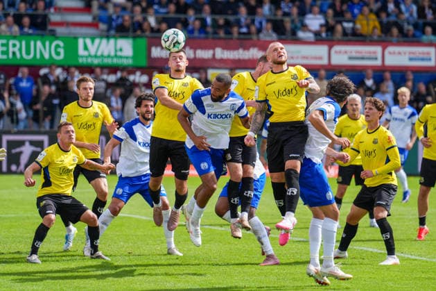 Deutschland: Fussball, 3. Liga, 4. Spieltag, Hänsch-Arena, SV Meppen vs. 1. FC Saarbrücken: Cyrill Akono (SV Meppen, 9) Copyright: xMichelxWittex