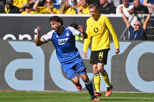 Torjubel Leon AVDULLAHU (1899 Hoffenheim) nach Tor zum 1-0,Jubel,Freude,Begeisterung,hi: Maximilian BEIER (Borussia Dortmund),Aktion. Fussball 1. Bundesliga Saison 2026 2027, 2.Spieltag, Spieltag02,, TSG 1899 Hoffenheim - Borussia Dortmund am 05.09.2026 , SNP ARENA *** Leon AVDULLAHU of 1899 Hoffenheim celebrates after scoring the 1-0 goal; celebration, joy, excitement; hi Maximilian BEIER of Borussia Dortmund; soccer action, Bundesliga Season 2026–2027, Matchday 2, Matchday 02, TSG 1899 Hoffenheim vs. Borussia Dortmund on September 5, 2026, SNP ARENA