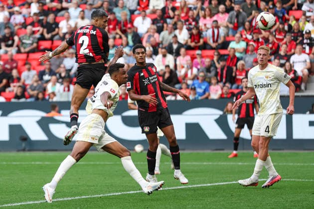 Facundo Medina (Bayer 04 Leverkusen) erzielt das Tor zum 2:0 waehrend des Spiels der 1. Bundesliga zwischen Bayer 04 Leverkusen und 1. FC Union Berlin, BayArena am 05. September 2026 in Leverkusen, Deutschland. (Foto von Oliver Kaelke DeFodi Images) +++ Facundo Medina (Bayer 04 Leverkusen) scores his team s second goal during the Bundesliga match between Bayer 04 Leverkusen and 1. FC Union Berlin at BayArena on September 5, 2026 in Leverkusen, Germany. (Photo by Oliver Kaelke DeFodi Images) DFB DFL REGULATIONS PROHIBIT ANY USE OF PHOTOGRAPHS AS IMAGE SEQUENCES AND OR QUASI-VIDEO. (Photo by Oliver Kaelke DeFodi Images) - *** Facundo Medina of Bayer 04 Leverkusen scores the goal to make it 2–0 during the Bundesliga match between Bayer 04 Leverkusen and 1. FC Union Berlin, BayArena on September 5, 2026, in Leverkusen, Germany. Photo by Oliver Kaelke, DeFodi Images. Facundo Medina of Bayer 04 Leverkusen scores his team’s second goal during the Bundesliga match between Bayer 04 Leverkusen and 1. FC Union Berlin at BayArena on September 5, 2026 in Leverkusen, Germany. Photo by Oliver Kaelke, DeFodi Images. DFB and DFL regulations prohibit any use of photographs as image sequences and or quasi-video. Photo by Oliver Kaelke, DeFodi Images.