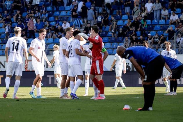 05.09.2026, xhettx, Fussball 3.Liga, SV Waldhof Mannheim - SC Verl v.l. Jubel nach Abpfiff bei Verl