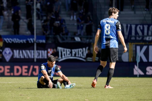 05.09.2026, xhettx, Fussball 3.Liga, SV Waldhof Mannheim - SC Verl v.l. Enttäuschung beim Waldhof