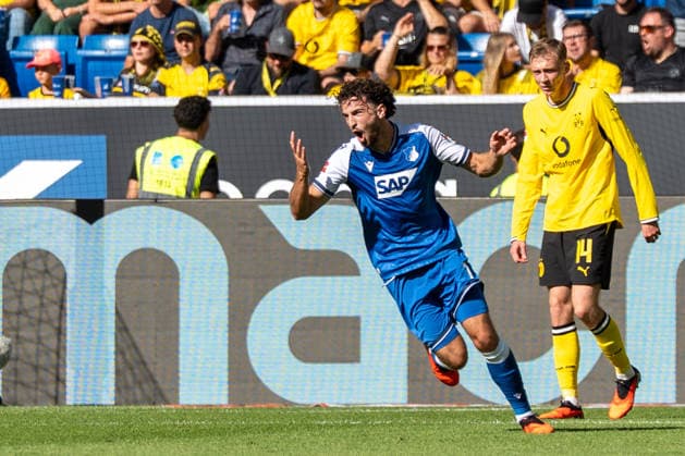 1. Bundesliga: TSG Hoffenheim vs Borussia Dortmund, 05.09.2026 Tor zum 1:0 durch Leon Avdullahu (TSG Hoffenheim, 7) jubeln nach dem Treffer zur 1:0-Führung im Bundesligaspiel gegen Borussia Dortmund, Torjubel und Torschuss 1. Bundesliga: TSG Hoffenheim vs Borussia Dortmund, SNP Arena, 05.09.2026 DFB DFL REGULATIONS PROHIBIT ANY USE OF PHOTOGRAPHS AS IMAGE SEQUENCES AND OR QUASI-VIDEO. *** 1 Bundesliga: TSG Hoffenheim vs. Borussia Dortmund, September 5, 2026. Goal to make it 1–0 by Leon Avdullahu of TSG Hoffenheim; 7 players celebrate after scoring the goal that gave them a 1–0 lead in the Bundesliga match against Borussia Dortmund, Goal celebration and shot on goal, Bundesliga Matchday 1: TSG Hoffenheim vs. Borussia Dortmund, SNP Arena, September 5, 2026. DFB and DFL regulations prohibit any use of photographs as image sequences and or quasi-video. Copyright: xBEAUTIFULxSPORTS Hillx