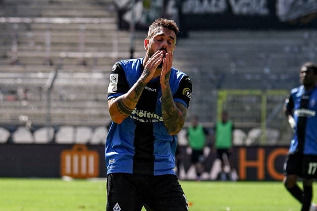 Deutschland: Fussball Saison 2026 2027 , 3. Liga , 4. Spieltag , SV Waldhof Mannheim 07 vs. SC Verl - Carl-Benz-Stadion (Mannheim) : Goncalo Gregorio Goncalo Gregorio (SV Waldhof Mannheim, 9) Mimik, Gesichtsausdruck, Emotion, Geste, Gestik, Emotion Mannheim Carl-Benz-Stadion Deutschland Germany Copyright: xBennetxLongx