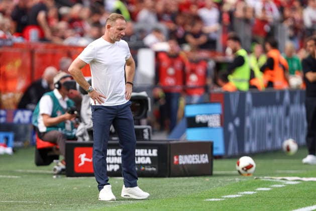 Trainer Mauro Lustrinelli (1.FC Union Berlin) ist enttaeuscht waehrend des Spiels der 1. Bundesliga zwischen Bayer 04 Leverkusen und 1. FC Union Berlin, BayArena am 05. September 2026 in Leverkusen, Deutschland. (Foto von Oliver Kaelke DeFodi Images) +++ Trainer Mauro Lustrinelli (1.FC Union Berlin) looks dejected during the Bundesliga match between Bayer 04 Leverkusen and 1. FC Union Berlin at BayArena on September 5, 2026 in Leverkusen, Germany. (Photo by Oliver Kaelke DeFodi Images) DFB DFL REGULATIONS PROHIBIT ANY USE OF PHOTOGRAPHS AS IMAGE SEQUENCES AND OR QUASI-VIDEO. (Photo by Oliver Kaelke DeFodi Images) - *** Coach Mauro Lustrinelli of 1. FC Union Berlin looks dejected during the Bundesliga match between Bayer 04 Leverkusen and 1. FC Union Berlin, BayArena on September 5, 2026, in Leverkusen, Germany. Photo by Oliver Kaelke, DeFodi Images. Coach Mauro Lustrinelli of 1. FC Union Berlin looks dejected during the Bundesliga match between Bayer 04 Leverkusen and 1. FC Union Berlin at BayArena on September 5, 2026 in Leverkusen, Germany. Photo by Oliver Kaelke, DeFodi Images. DFB and DFL regulations prohibit any use of photographs as image sequences and or quasi-video. Photo by Oliver Kaelke, DeFodi Images.