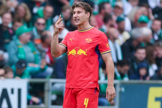 Willi Orban (RB Leipzig) gestikuliert waehrend des Spiels der 1. Bundesliga zwischen SV Werder Bremen und RB Leipzig, Weserstadion am 05. September 2026 in Bremen, Deutschland. (Foto von Marco Steinbrenner DeFodi Images) +++ Willi Orban (RB Leipzig) gestures during the Bundesliga match between SV Werder Bremen and RB Leipzig at Weserstadion on September 5, 2026 in Bremen, Germany. (Photo by Marco Steinbrenner DeFodi Images) DFB DFL REGULATIONS PROHIBIT ANY USE OF PHOTOGRAPHS AS IMAGE SEQUENCES AND OR QUASI-VIDEO. (Photo by Marco Steinbrenner DeFodi Images) - *** Willi Orban of RB Leipzig gestures during the Bundesliga match between SV Werder Bremen and RB Leipzig at Weserstadion on September 5, 2026, in Bremen, Germany. Photo by Marco Steinbrenner, DeFodi Images. Willi Orban of RB Leipzig gestures during the Bundesliga match between SV Werder Bremen and RB Leipzig at Weserstadion on September 5, 2026 in Bremen, Germany. Photo by Marco Steinbrenner, DeFodi Images. DFB and DFL regulations prohibit any use of photographs as image sequences and or quasi-video. Photo by Marco Steinbrenner, DeFodi Images