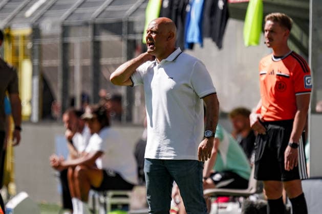 Deutschland: Fussball Saison 2026 2027 , 3. Liga , 4. Spieltag , SV Waldhof Mannheim 07 vs. SC Verl - Carl-Benz-Stadion (Mannheim) : Rui Mota (Trainer, SV Waldhof Mannheim) Mimik, Gesichtsausdruck, Emotion Mannheim Carl-Benz-Stadion Deutschland Germany Copyright: xBennetxLongx