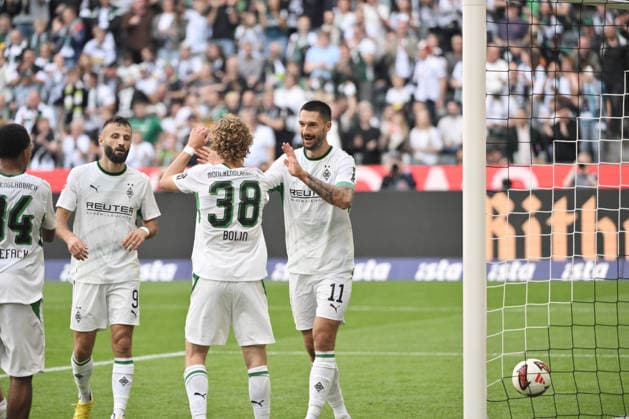 Jubel 2:1 Tim Kleindienst (Borussia Moenchengladbach), Hugo Bolin (Borussia Moenchengladbach), Franck Honorat (Borussia Moenchengladbach), v.re. 05.09.2026, Fussball 1. Bundesliga, Saison 2026 2027, 2. Spieltag, Borussia Mönchengladbach - SV Elversberg DFL regulations prohibit any use of photographs as image sequences and or quasi-video Moenchengladbach Ista-Borussia-Park Nordrhein Westfalen Deutschland *** Celebration 2 1 Tim Kleindienst, Borussia Mönchengladbach; Hugo Bolin, Borussia Mönchengladbach; Franck Honorat, Borussia Mönchengladbach; Fri, Sept. 5, 2026; Soccer, 1. Bundesliga, 2026–2027 season, Matchday 2, Borussia Mönchengladbach vs. SV Elversberg. DFL regulations prohibit any use of photographs as image sequences and or quasi-video. Mönchengladbach, Ista, Borussia Park, North Rhine-Westphalia, Germany Team2