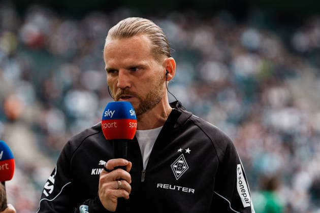 Deutschland: Fußball 1. Bundesliga Männer 2026 - 2027, 2. Spieltag - VfL Borussia Mönchengladbach vs SV Elversberg (ista Borussia Park): Interview vor dem Spiel bei Sky von Eugen Polanski (Trainer Borussia Mönchengladbach) *** Germany Soccer 1st Bundesliga Men 2026–2027, Matchday 2: VfL Borussia Mönchengladbach vs. SV Elversberg—Pre-game interview at Borussia Park on Sky with Eugen Polanski, coach of Borussia Mönchengladbach Copyright: xThiemoxRudolphx