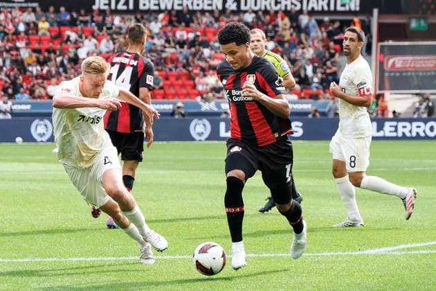 LEVERKUSEN, GERMANY - SEPTEMBER 5, 2026: Zeno Van Den Bosch (1. FC Union Berlin, 4), Malik Tillman (Bayer 04 Leverkusen, 10) during the German Bundesliga match on gameday 2 between Bayer 04 Leverkusen vs. 1. FC Union Berlin at BayArena on September 5, 2026 in Leverkusen, Germany. DFL REGULATIONS PROHIBIT ANY USE OF PHOTOGRAPHS AS IMAGE SEQUENCES AND OR QUASI-VIDEO. Northrhine-Westphalia Germany Copyright: xAxelxKohringx