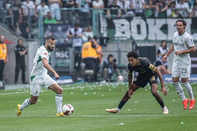 Fussball Bundesliga, Borussia Mönchengladbach vs. SV Elversberg, 05.09.2026 Franck Honorat (Borussia Mönchengladbach 9) und Francis Onyeka (SV Elversberg 40) -- Fussball Bundesliga, Borussia Mönchengladbach vs. SV Elversberg, 05.09.2026, ista Borussia Park, Mönchengladbach -- DFL REGULATIONS PROHIBIT ANY USE OF PHOTOGRAPHS AS IMAGE SEQUENCES AND OR Q‹UASI-VIDEO. *** German Bundesliga, Borussia Mönchengladbach vs. SV Elversberg, September 5, 2026 Franck Honorat, Borussia Mönchengladbach 9, and Francis Onyeka, SV Elversberg 40 German Bundesliga, Borussia Mönchengladbach vs. SV Elversberg, September 5, 2026, ista Borussia Park, Mönchengladbach DFL REGULATIONS PROHIBIT ANY USE OF PHOTOGRAPHS AS IMAGE SEQUENCES AND OR QUASI-VIDEO Copyright: xBEAUTIFULxSPORTS Derixx