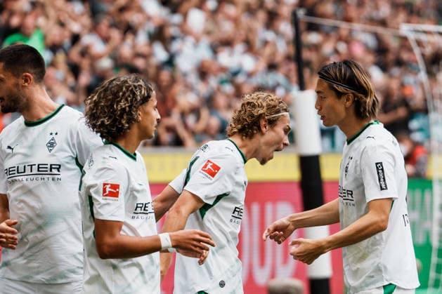 Deutschland: Fußball 1. Bundesliga Männer 2026 - 2027, 2. Spieltag - VfL Borussia Mönchengladbach vs SV Elversberg (ista Borussia Park): Jubel, Tor, Führung, Treffer, Freude, feiern, Emotionen, 1 zu 0 von Hugo Bolin (Borussia Mönchengladbach, 38) *** Germany Soccer 1st Bundesliga Men 2026–2027, Matchday 2: VfL Borussia Mönchengladbach vs. SV Elversberg at Borussia Park—Jubilation, Goal, Lead, Score, Joy, Celebration, Emotions, 1–0 by Hugo Bolin for Borussia Mönchengladbach, 38 Copyright: xThiemoxRudolphx